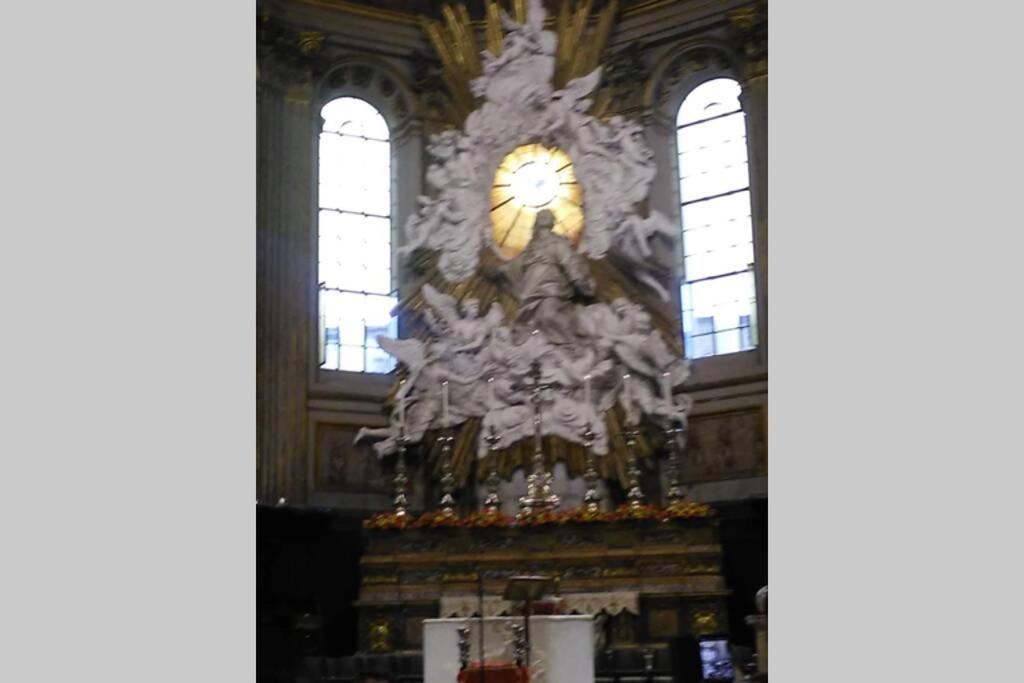 Napoli Centro Storico Un Passo Da San Gennaro Appartement Buitenkant foto